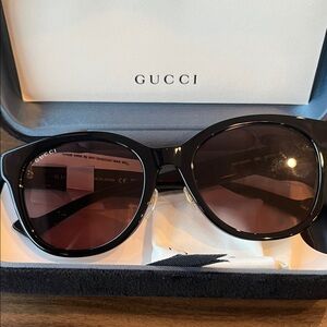 Gucci Black and Brown Sunglasses